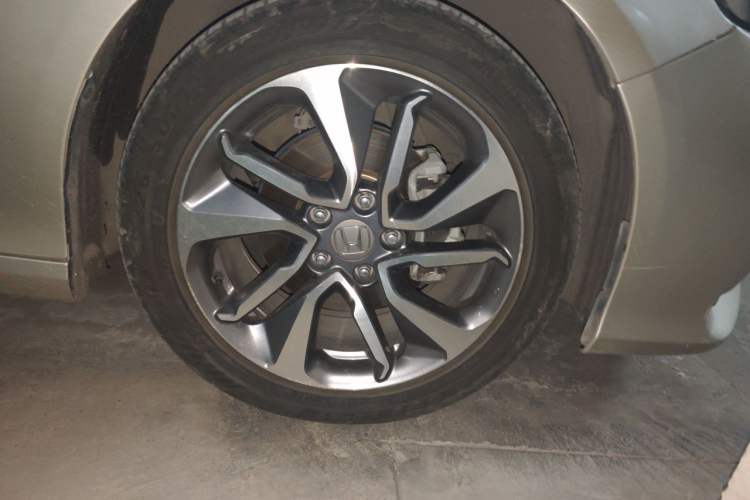 Used Honda Inspire 2019 260TURBO Elegant Edition China VI Emission Standard Right Front Wheel Hub