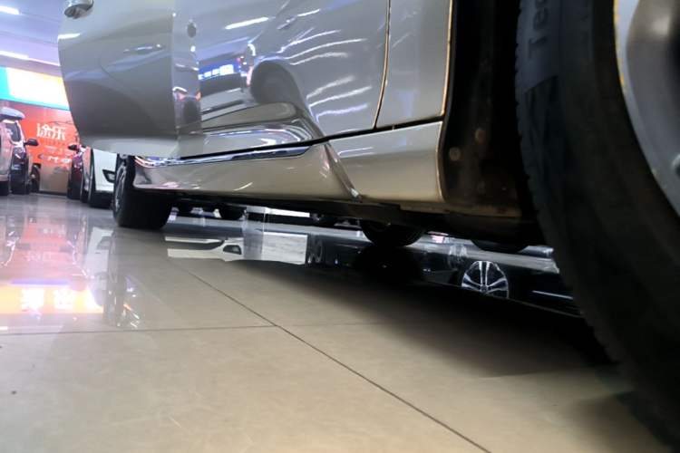 Used Honda Inspire 2019 260TURBO Elegant Edition China VI Emission Standard Right Side Sill