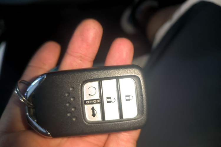 Used Honda Inspire 2019 260TURBO Elegant Edition China VI Emission Standard Vehicle Key