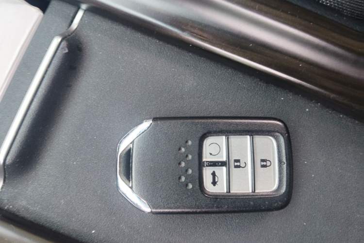 Used Honda Inspire 2019 260TURBO Elegant Edition China VI Emission Standard Vehicle Key