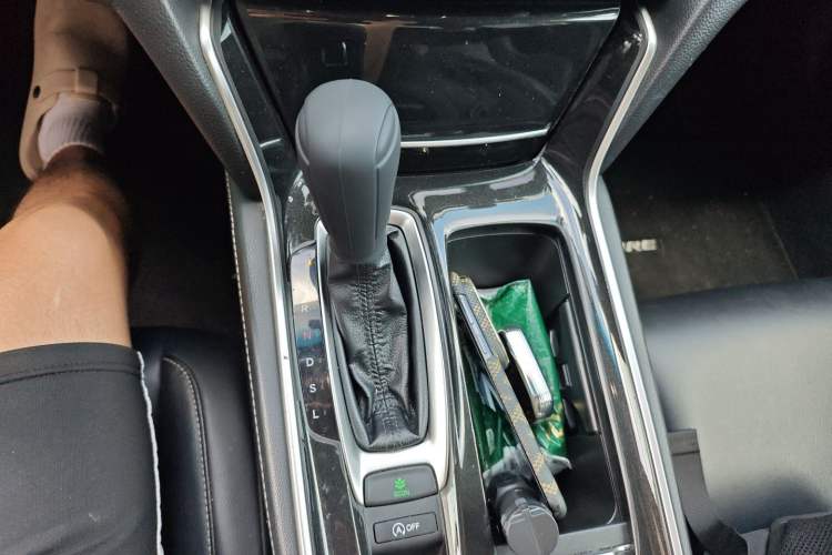 Used Honda Inspire 2019 260TURBO Elegant Edition China VI Emission Standard Gear Lever