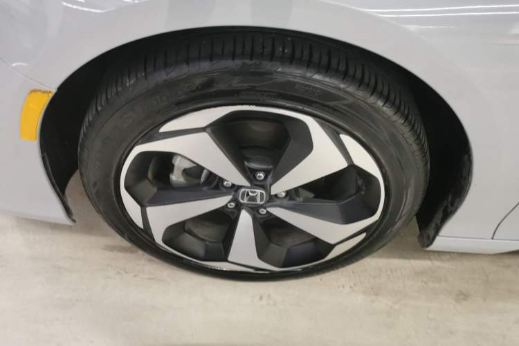 Used Honda Inspire 2019 260TURBO Elegant Edition China VI Emission Standard Left Front Wheel Hub