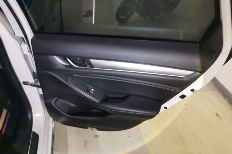 Used Honda Inspire 2019 260TURBO Elegant Edition China VI Emission Standard Right Rear Door Interior