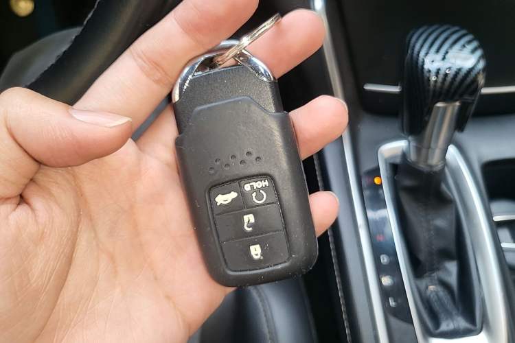Used Honda Inspire 2019 260TURBO Elegant Edition China VI Emission Standard Vehicle Key