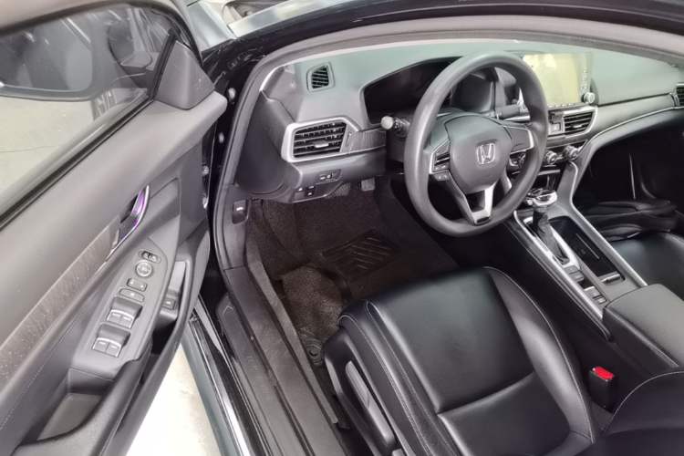 Used Honda Inspire 2019 260TURBO Elegant Edition China VI Emission Standard Driver Seat