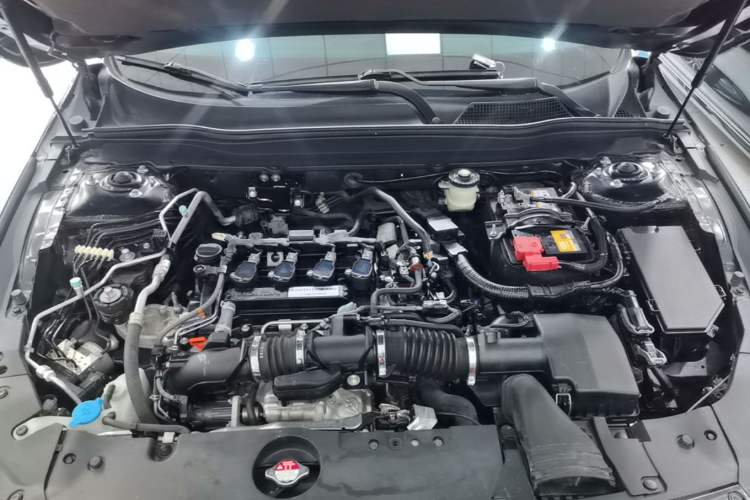 Used Honda Inspire 2019 260TURBO Elegant Edition China VI Emission Standard Engine Bay