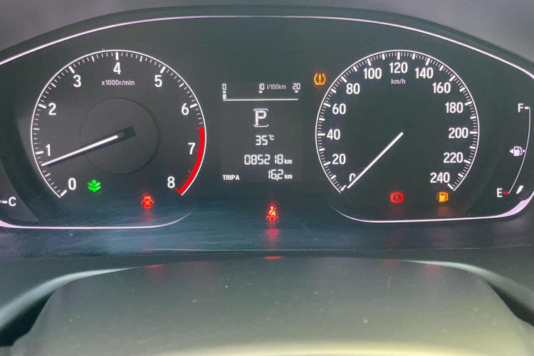 Used Honda Inspire 2019 260TURBO Elegant Edition China VI Emission Standard Odometer Close Up