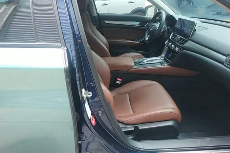 Used Honda Inspire 2019 Rui·Hybrid 2.0L Jingya Edition China VI Right Front Seat