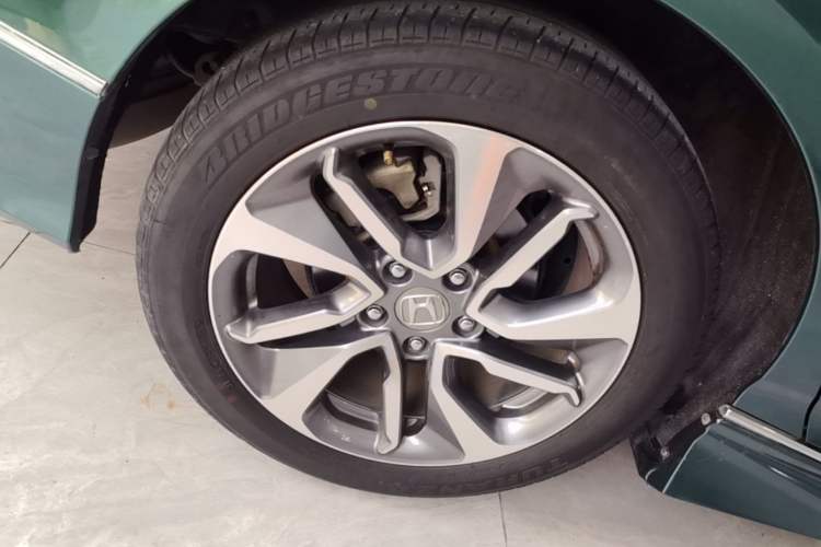 Used Honda Inspire 2019 260TURBO Elegant Edition China VI Emission Standard Right Rear Wheel Hub