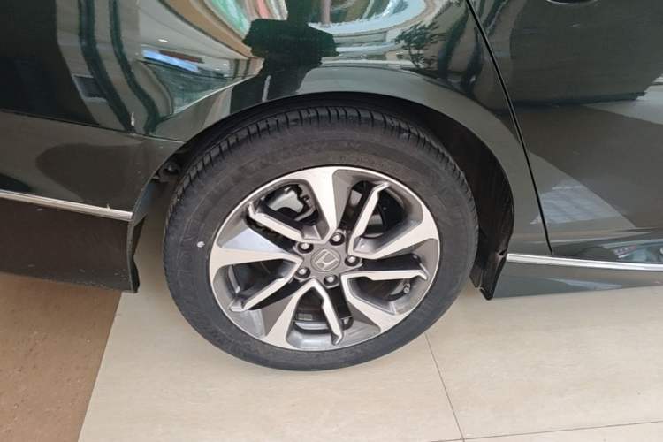 Used Honda Inspire 2019 260TURBO Jingyue Edition China VI Right Rear Wheel Hub