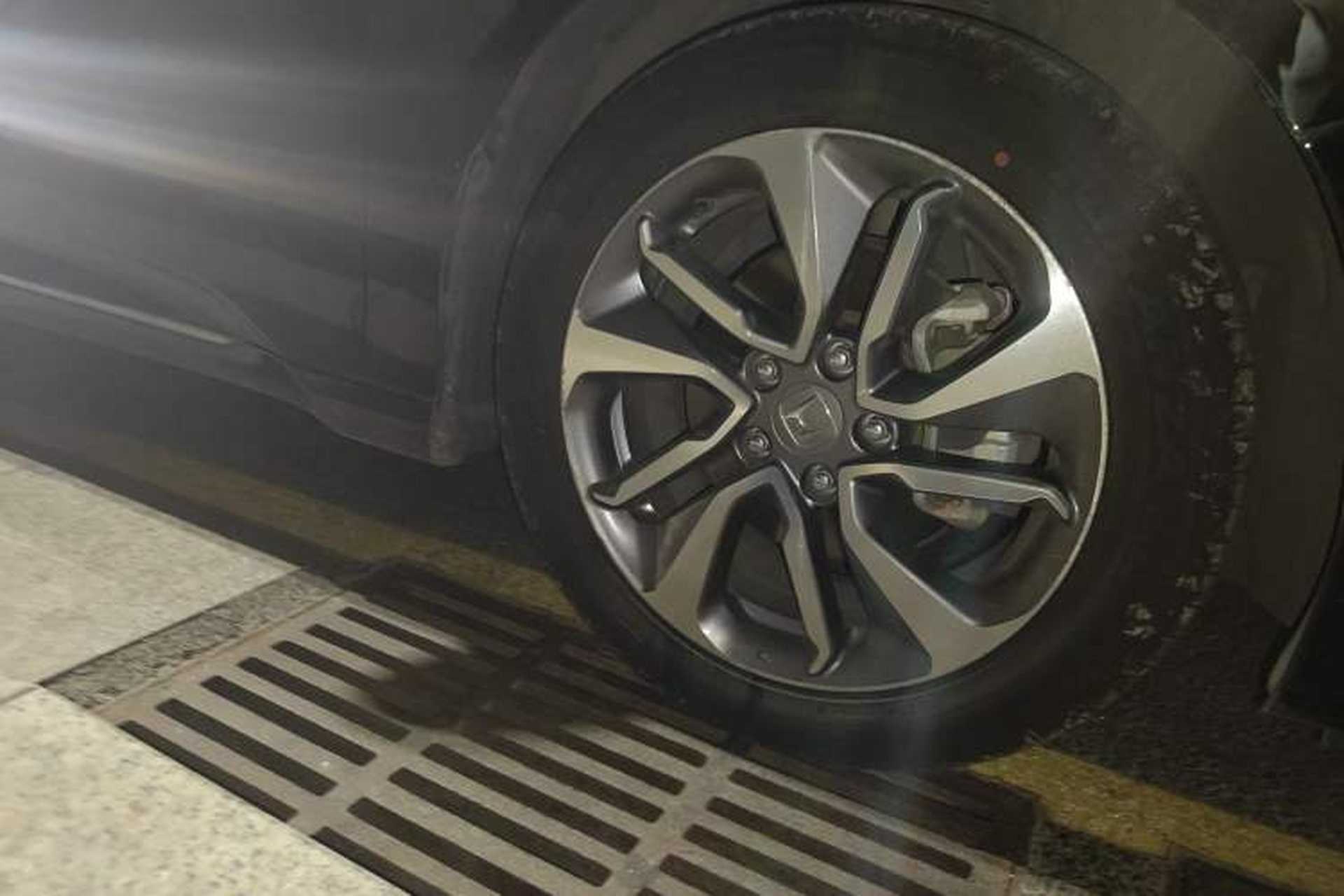 Used Honda Inspire 2019 260TURBO Elegant Edition China V Standard Right Front Wheel Hub