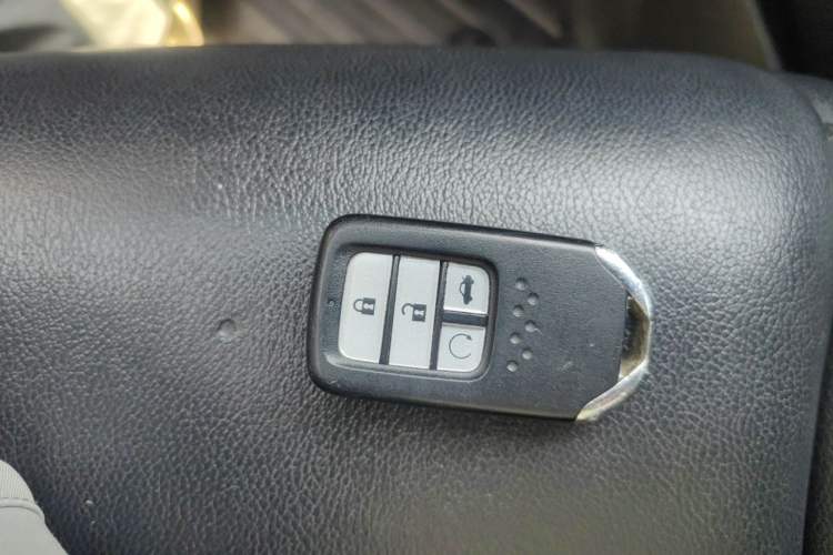 Used Honda Inspire 2019 260TURBO Elegant Edition China V Emission Standard Vehicle Key