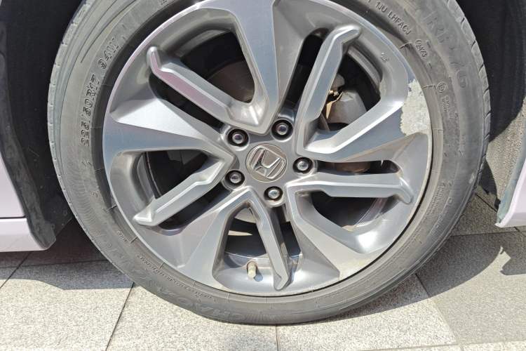 Used Honda Inspire 2019 260TURBO Jingyue Edition China VI Right Front Wheel Hub