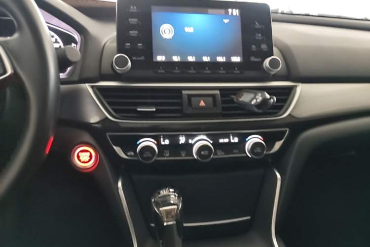 Used Honda Inspire 2019 260TURBO Elegant Edition China VI Emission Standard Audio And AC Panel