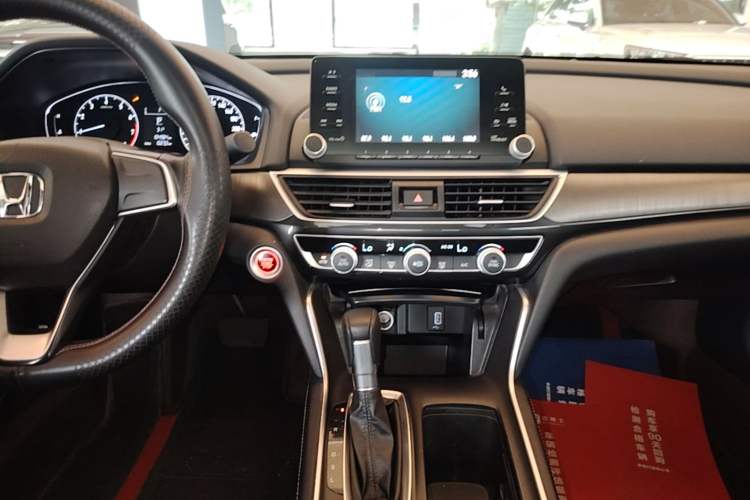 Used Honda Inspire 2019 260TURBO Elegant Edition China VI Emission Standard Audio And AC Panel