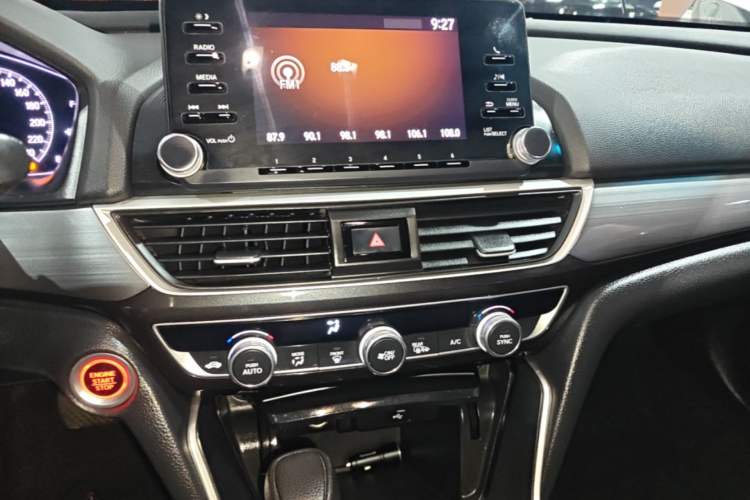 Used Honda Inspire 2019 260TURBO Elegant Edition China VI Emission Standard Audio And AC Panel