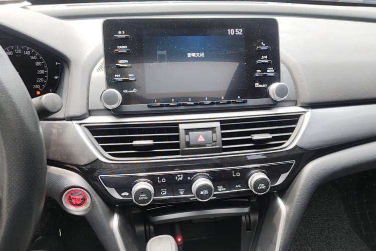 Used Honda Inspire 2019 260TURBO Elegant Edition China VI Emission Standard Audio And AC Panel