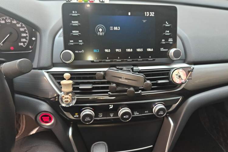 Used Honda Inspire 2019 260TURBO Elegant Edition China VI Emission Standard Audio And AC Panel