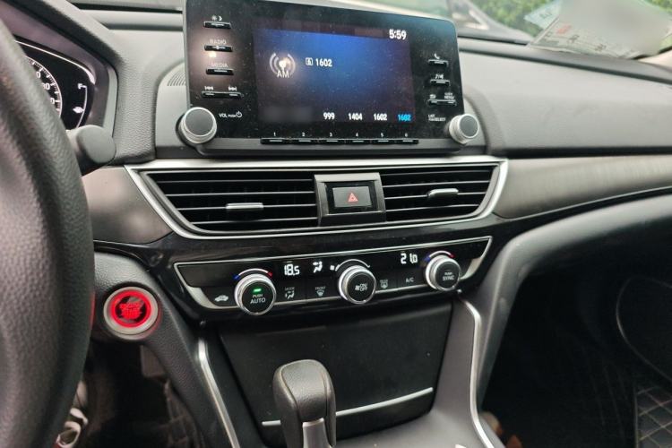 Used Honda Inspire 2019 260TURBO Elegant Edition China VI Emission Standard Audio And AC Panel
