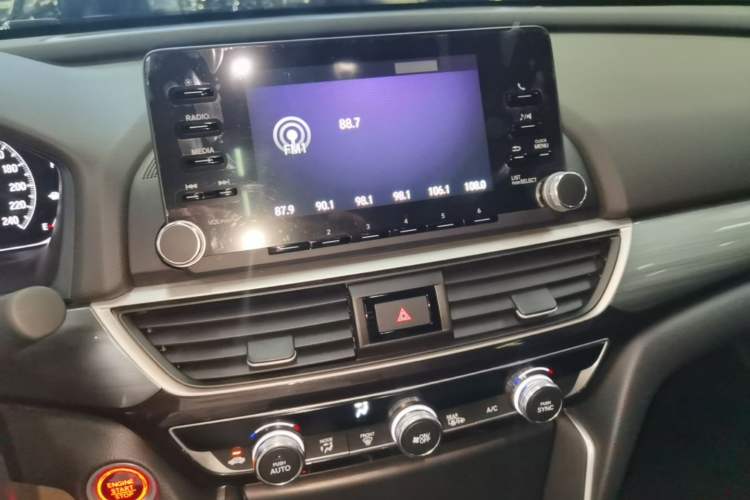 Used Honda Inspire 2019 260TURBO Elegant Edition China VI Emission Standard Audio And AC Panel