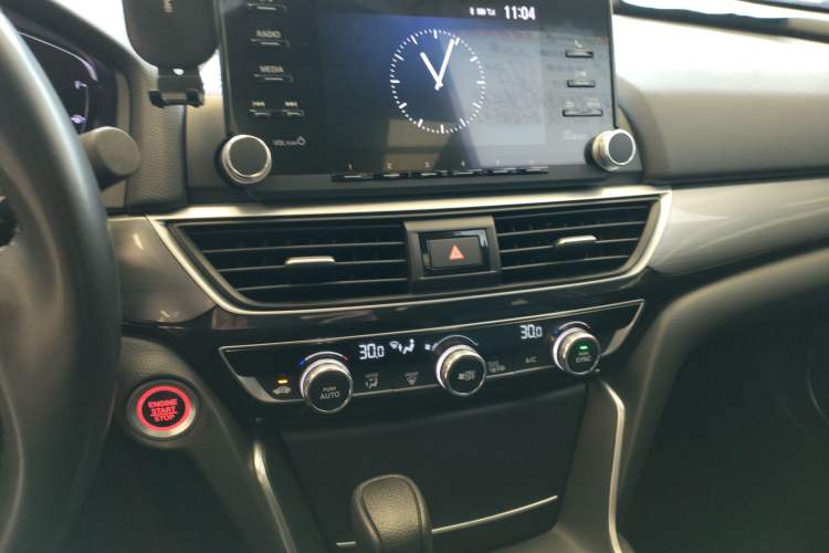 Used Honda Inspire 2019 260TURBO Elegant Edition China VI Emission Standard Audio And AC Panel