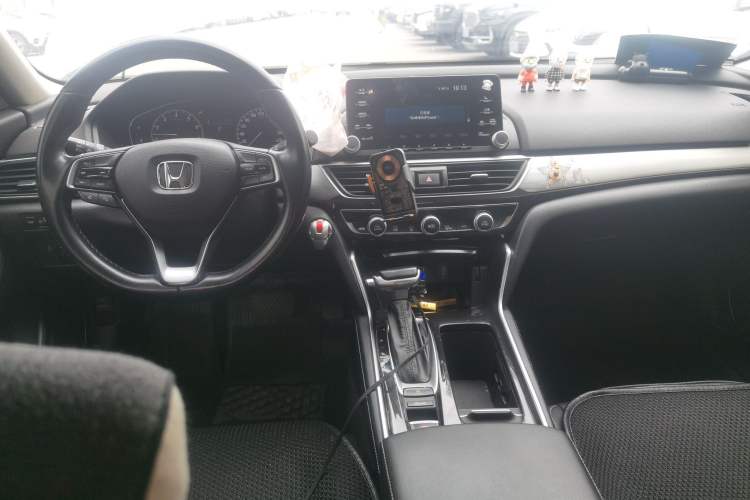 Used Honda Inspire 2019 260TURBO Elegant Edition China VI Emission Standard Center Console