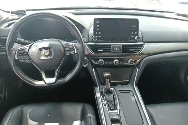 Used Honda Inspire 2019 260TURBO Elegant Edition China VI Emission Standard Center Console