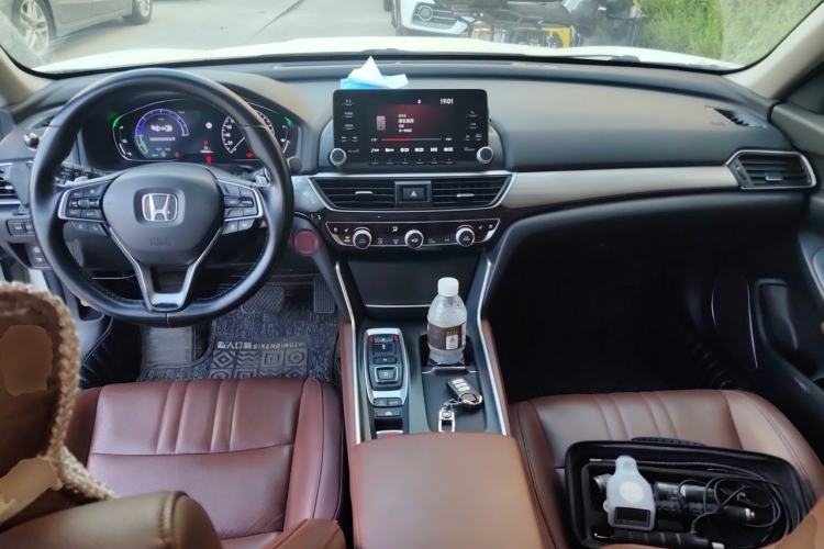 Used Honda Inspire 2019 Rui Hybrid 2.0L Jing Shang Edition China V Emission Standard Center Console