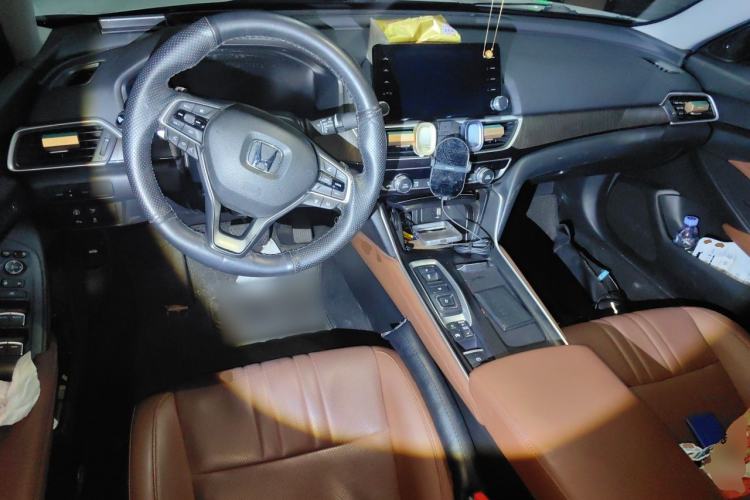 Used Honda Inspire 2019 Rui·Hybrid 2.0L Jingyue Edition China VI Emission Standard Center Console