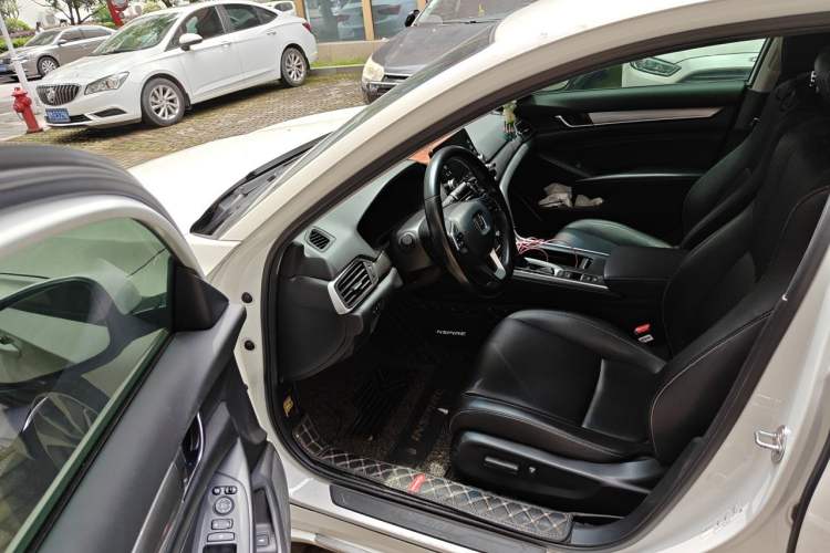 Used Honda Inspire 2019 260TURBO Elegant Edition China VI Emission Standard Driver Seat