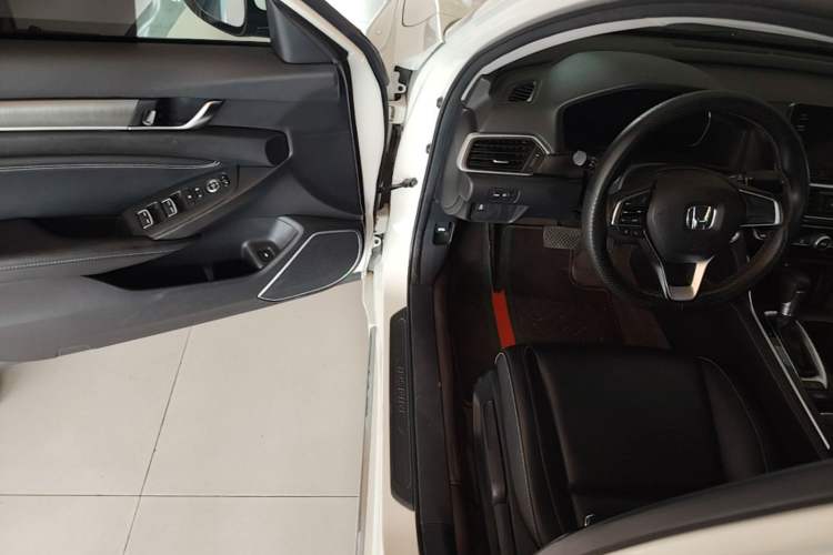 Used Honda Inspire 2019 260TURBO Elegant Edition China VI Emission Standard Driver Seat