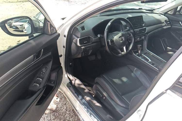 Used Honda Inspire 2019 260TURBO Elegant Edition China VI Emission Standard Driver Seat