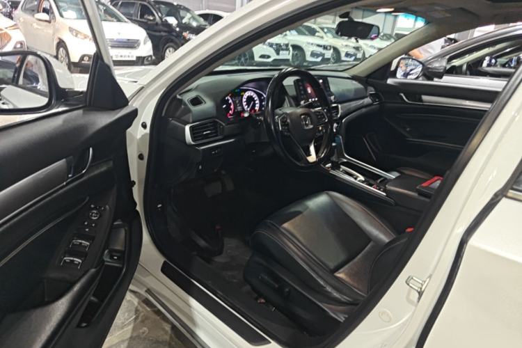 Used Honda Inspire 2019 260TURBO Elegant Edition China VI Emission Standard Driver Seat