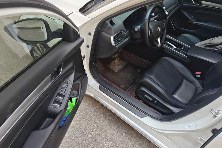 Used Honda Inspire 2019 260TURBO Elegant Edition China VI Emission Standard Driver Seat