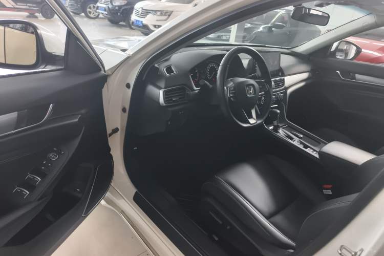 Used Honda Inspire 2019 260TURBO Elegant Edition China VI Emission Standard Driver Seat