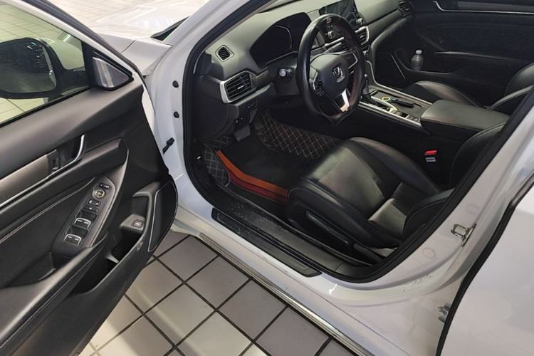 Used Honda Inspire 2019 260TURBO Elegant Edition China VI Emission Standard Driver Seat
