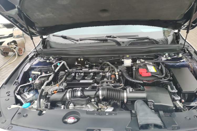 Used Honda Inspire 2019 260TURBO Elegant Edition China VI Emission Standard Engine Bay