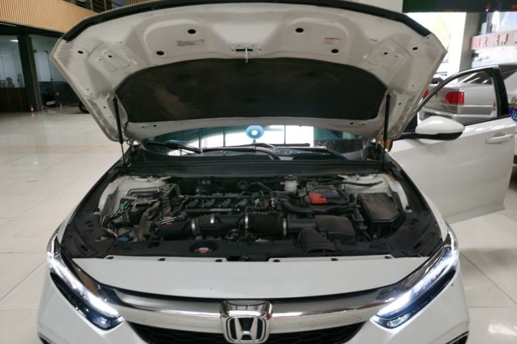 Used Honda Inspire 2019 260TURBO Elegant Edition China VI Emission Standard Engine Bay