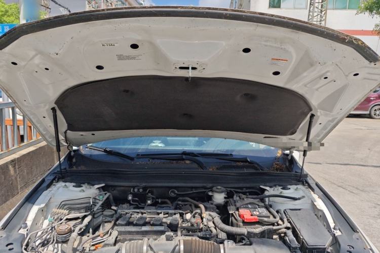 Used Honda Inspire 2019 260TURBO Elegant Edition China VI Emission Standard Engine Bay
