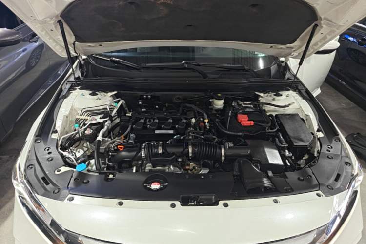 Used Honda Inspire 2019 260TURBO Elegant Edition China VI Emission Standard Engine Bay