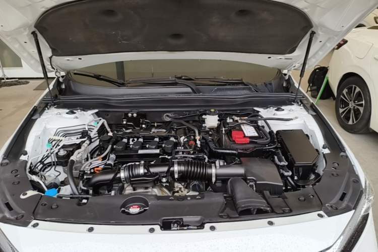 Used Honda Inspire 2019 260TURBO Elegant Edition China VI Emission Standard Engine Bay