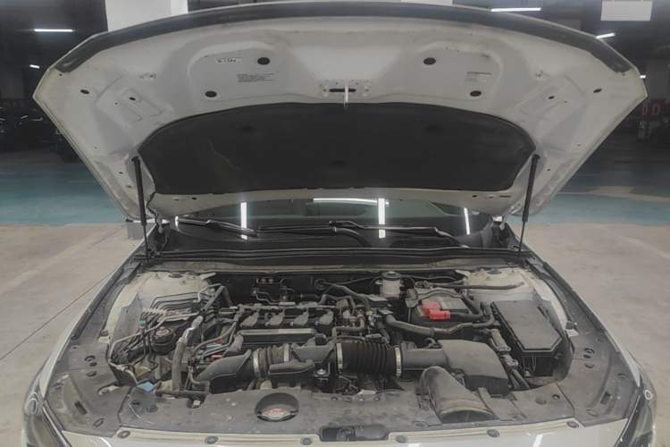 Used Honda Inspire 2019 260TURBO Elegant Edition China VI Emission Standard Engine Bay