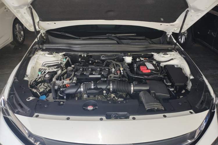 Used Honda Inspire 2019 260TURBO Elegant Edition China VI Emission Standard Engine Bay