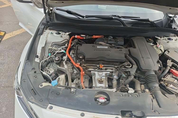 Used Honda Inspire 2019 Rui·Hybrid 2.0L Jingyue Edition China VI Emission Standard Engine Bay Right