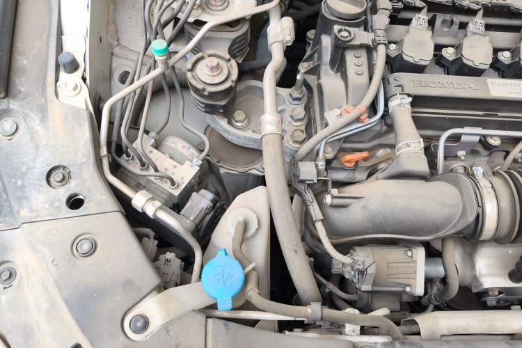 Used Honda Inspire 2019 260TURBO Elegant Edition China VI Emission Standard Engine Bay Right