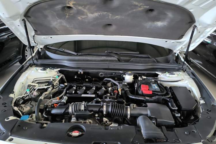 Used Honda Inspire 2019 260TURBO Elegant Edition China VI Emission Standard Engine Bay
