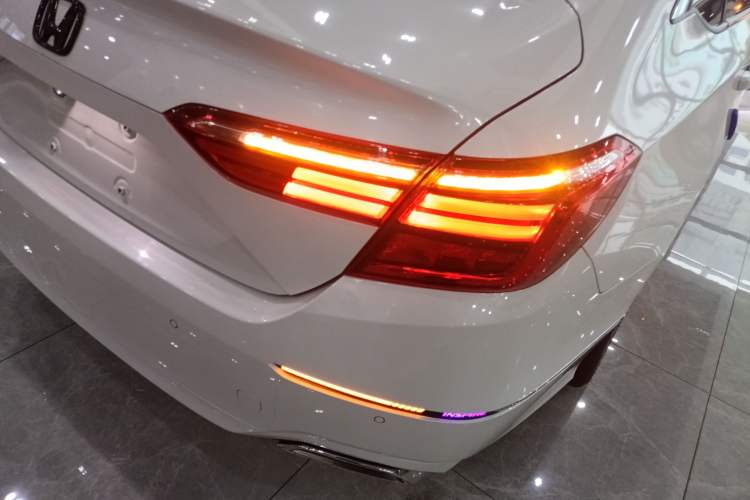 Used Honda Inspire 2019 260TURBO Elegant Edition China VI Emission Standard Exterior 3