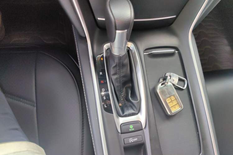 Used Honda Inspire 2019 260TURBO Elegant Edition China VI Emission Standard Gear Lever