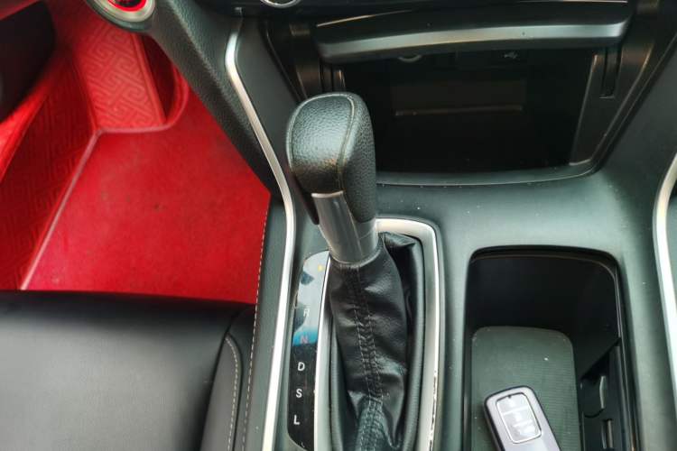 Used Honda Inspire 2019 260TURBO Elegant Edition China VI Emission Standard Gear Lever
