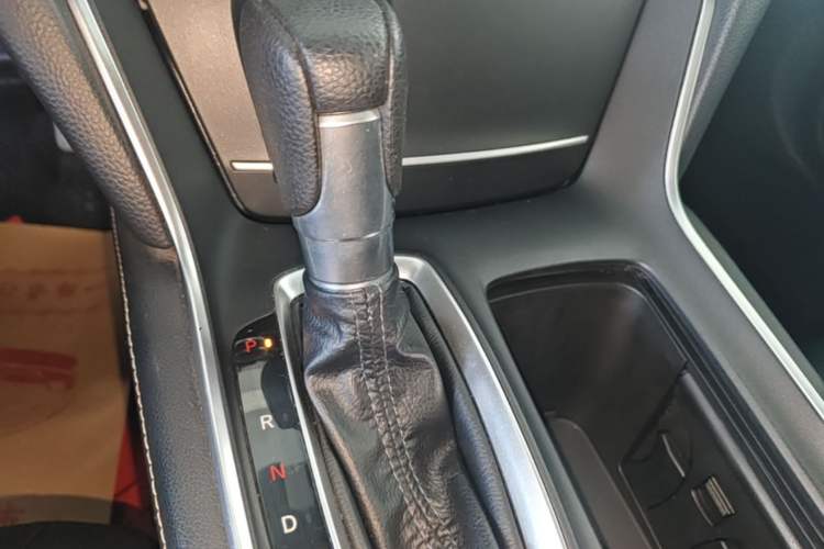 Used Honda Inspire 2019 260TURBO Elegant Edition China VI Emission Standard Gear Lever